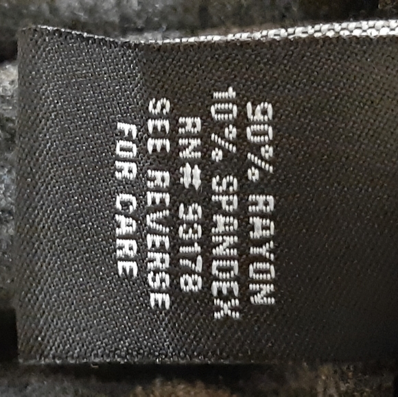 Brown print sleeveless dress. - Picture 7 of 8